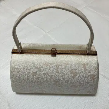 벚꽃 무늬 아이보리 일본 의류용 백