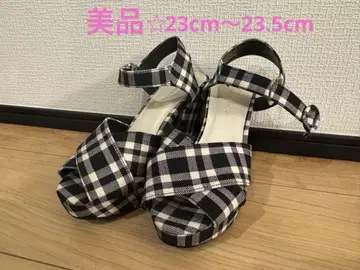 새상품급 PAGEBOY 체크 무늬 힐 샌들