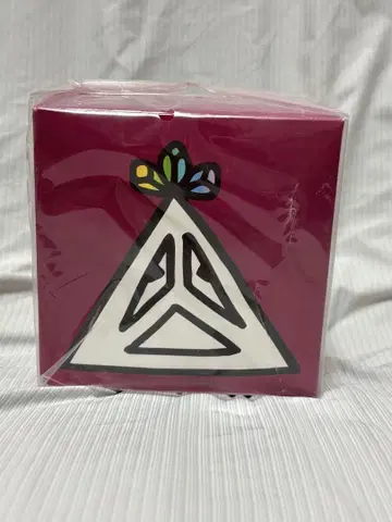 ENDRECHERI 삼각 라이트