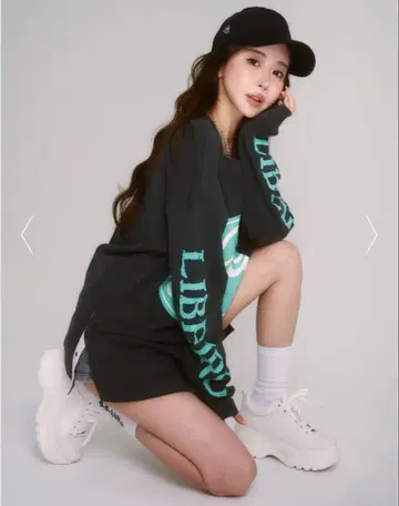 스즈키 아미 씨 프로듀스 통굽 화이트 스니커즈 L