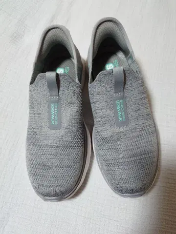 Skechers Hands-Free Slip-Ins 그레이 스니커즈