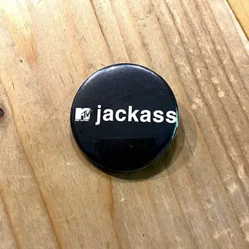 jackass 캔뱃지 데드스탁 제품