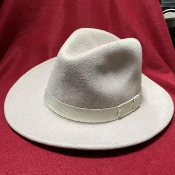 orvis lite felt made in USA size small