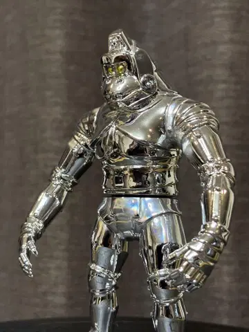 메카니콩 미러 면 크롬 도금 사양 소프트 비닐 피규어 증정품 포함