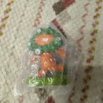 만박 미야쿠미야쿠 달리기 키티 핀 배지