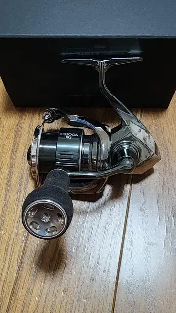 컨디션 최상 시마노 스텔라 C2500SXG