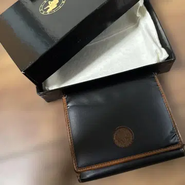 헌팅월드 3단 폴더형 지갑
