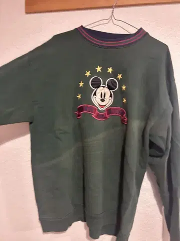 [ 맨투맨 미키 Disney 다크 그린 자수 암라인 구제 의류 ]
