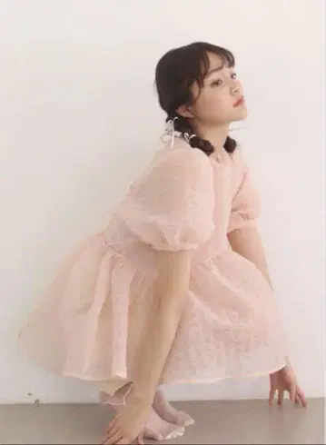 muguet ripple sheer peplum 블라우스 핑크