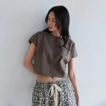 Searoomlynn soft 하드 돌먼 HALF 상의