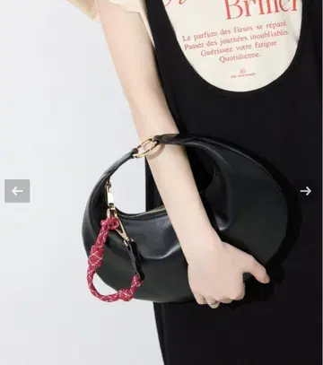 LE VERNIS/르 베르니 Paracord moon bag S