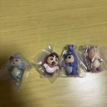 짱구는 못말려(크레용 신짱) 캡슐 토이 4체 세트 오라들의 공룡 일기