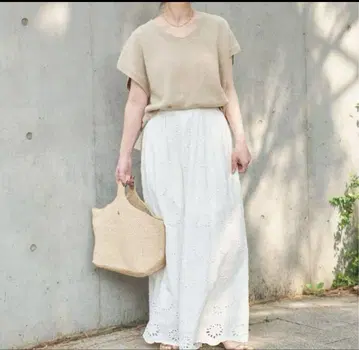 BC.STOCK 아이렛 레이어 화이트