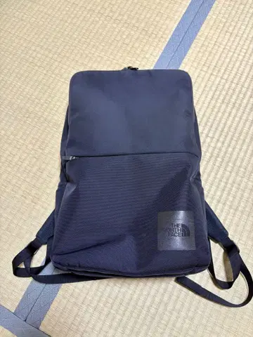 THE NORTH FACE 셔틀 데이백 슬림