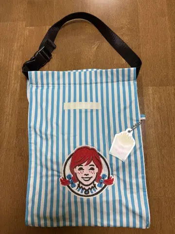 ear PAPILLONNER 이아파피요네 백