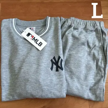 새상품 MLB 뉴욕 양키스 긴팔 상하의 세트 룸웨어 L