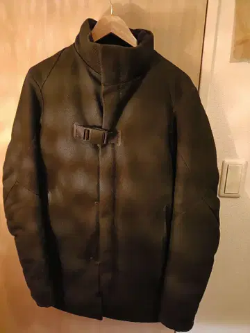 DEVOA 다운 자켓