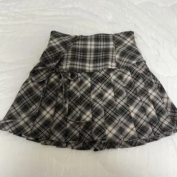 andmary jade highwaist mini skirt M 사이즈
