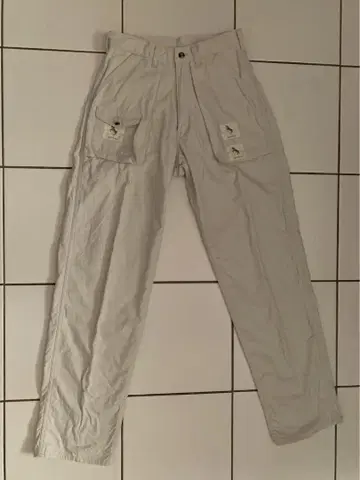 칼 헬무트 팬츠