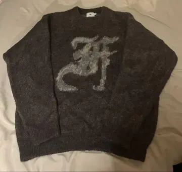 FTW 다크 그레이 울 혼방 스웨터