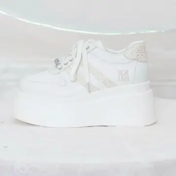 RoseMuse 로제뮤즈 Glitter point sneakers