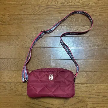 tommy hilfiger 숄더백