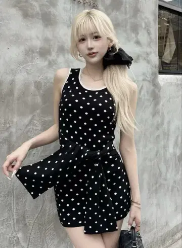 다리치 허리 마크 도트 니트 미니 원피스