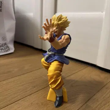 드래곤볼 손오공 피규어
