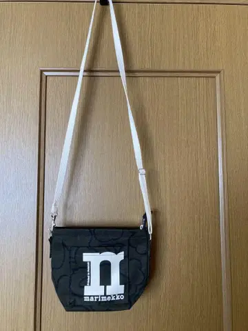 미사용 새상품 택 없음 marimekko 숄더