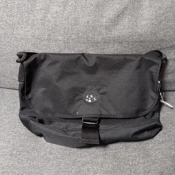 냐 네넷 블랙 숄더백