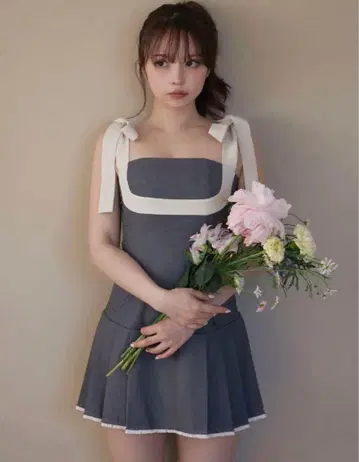 andmary Chuchu pleats ribbon dress gray