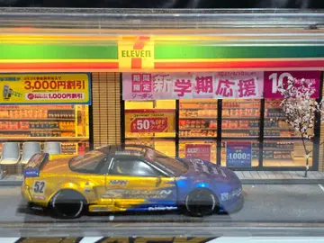 커스텀 디오라마 1:64 7 ELEVEN 라이트와 케이스 포함