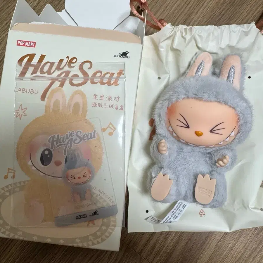 LABUBU LET'S PLAY TOGETHER DOLL SERIES HEHE KEYRING