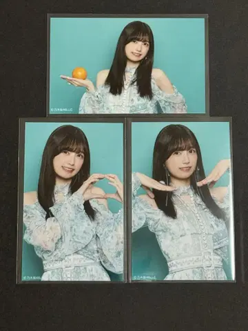 노기자카46 이오키 마오 네이블 오렌지 컴프 미니 브로마이드