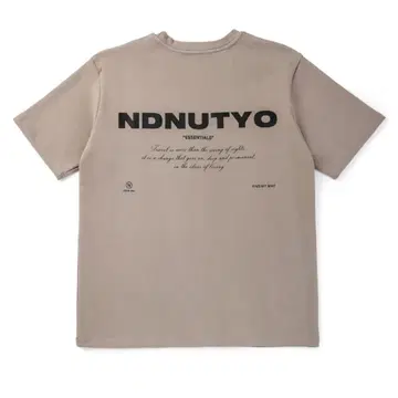 NIL DUE/NIL UN TOKYO 맨투맨 셔츠