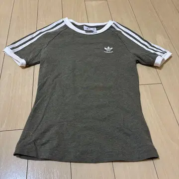 adidas 올리브 그린 타이트T셔츠