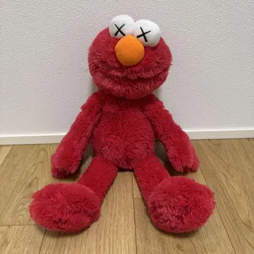 유니클로 KAWS 세서미 스트릿 봉제 인형 새상품급
