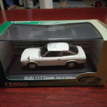 EBBRO ISUZU 117 Coupe 1:43