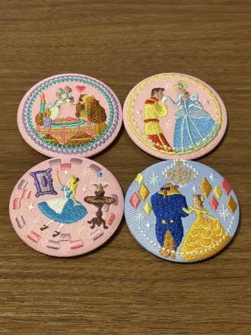 디즈니 자수 캔뱃지 4개 세트