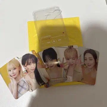 LE SSERAFIM MOM'S TOUCH 콜라보 트레이딩 카드