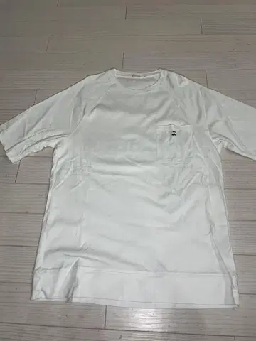 DRESSTERIOR 티셔츠 포켓 부착