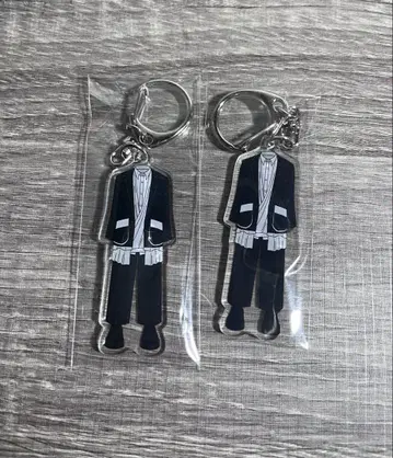겐인와 지분니 아루. 코이즈미 히카루 아크릴 키링 의상
