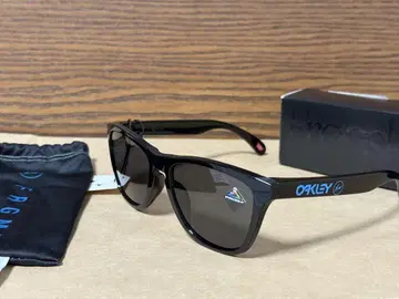 Fragment design x Oakley Frogskins blue