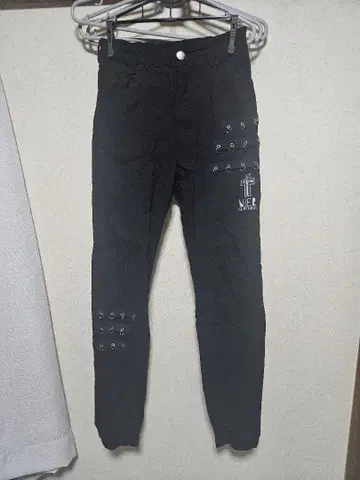NieR 팬츠