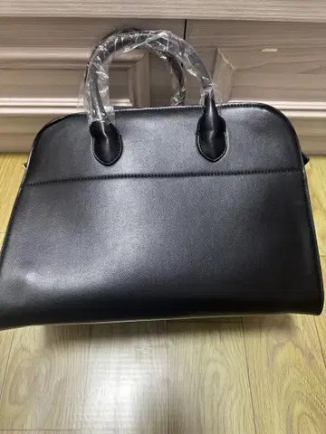 블랙 핸드백