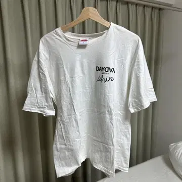 DAYDAY SEOUL 콜라보 T셔츠