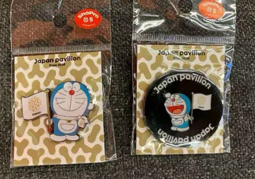 [ 익명 배송 ] 오사카 만박 회장 한정판 일본관 도라에몽 핀 배지 2점
