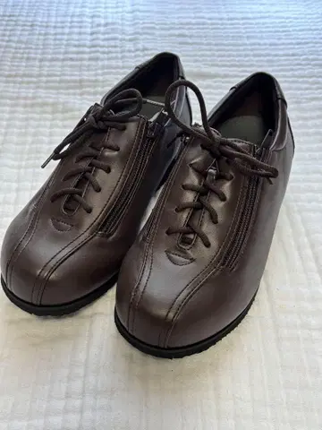간호화 아유미 컴포트III 5E L 23.0-23.5cm 브라운