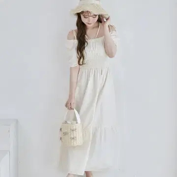NICE CLAUP 셔링 롱 원피스 아이보리 F M