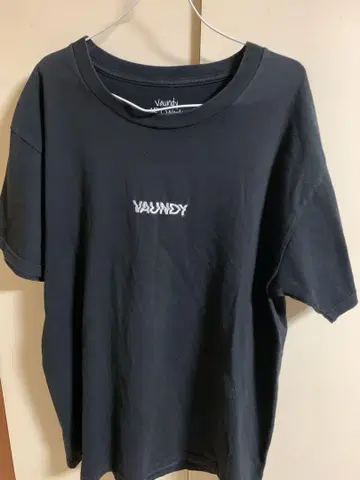 Vaundy 자수 T셔츠